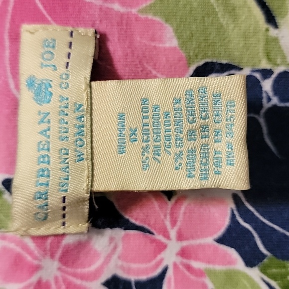 🌸2 for $29, must buy 2! EUC Caribbean Joe island print top.  Size 1X. - Picture 3 of 4